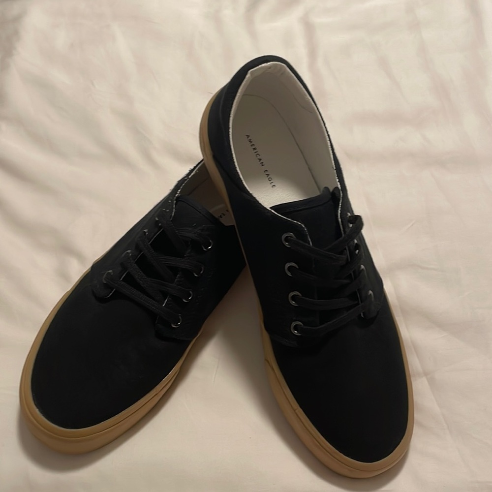Men’s AE Black Sneakers